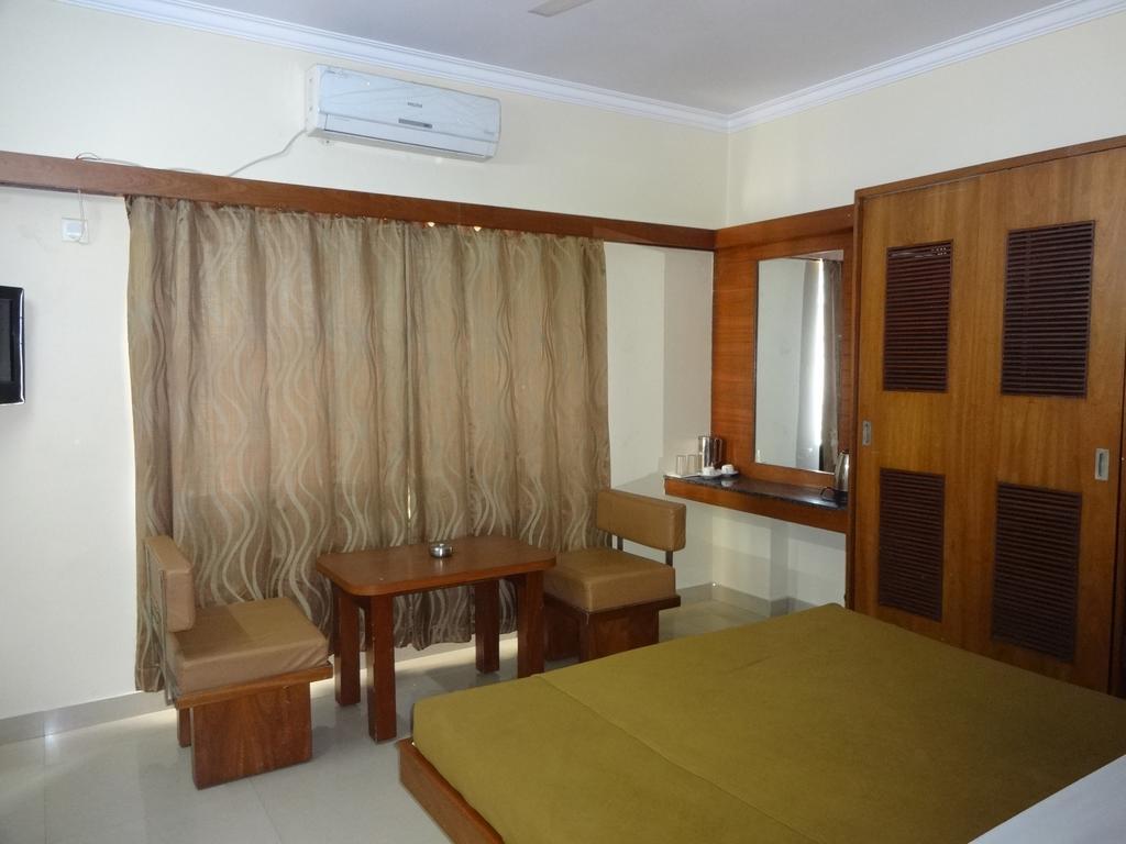 Hotel Sheetal Residency Bangalore Exterior foto